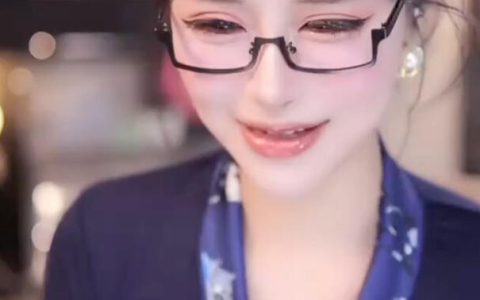 cc小恩雅至尊版音乐音乐如何与舞蹈完美融合，如何欣赏小恩雅至尊版舞蹈中的音乐和动作结合
