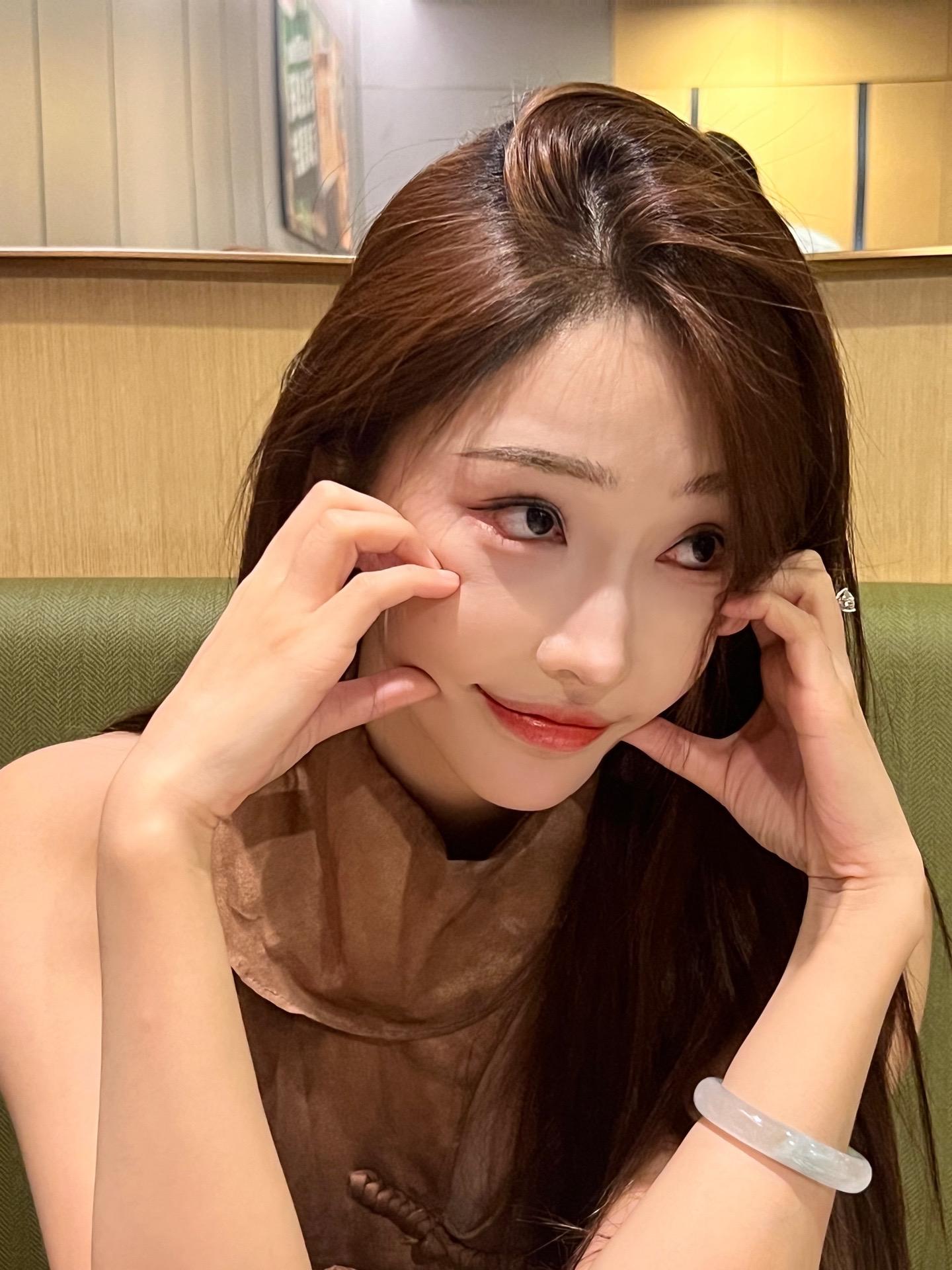 斗鱼小小酥定制舞蹈，了解小小酥如何为粉丝提供专属舞蹈定制