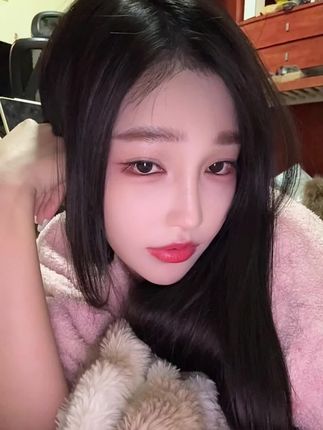 斗鱼小小酥定制舞蹈，了解小小酥如何为粉丝提供专属舞蹈定制