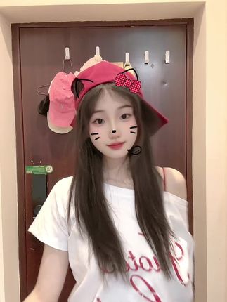 斗鱼小小酥表情包图片高清，提供小小酥高清表情包图片供粉丝使用