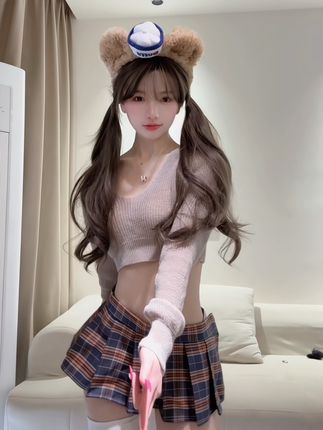 肚脐小师妹跳舞视频中的服装与表演技巧，学习肚脐小师妹跳舞视频中的服装搭配与表演技巧