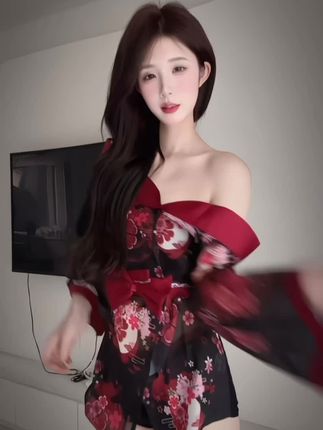 杨晚柠最新的搞笑视频合集，想笑到肚子疼？这些视频你一定要看！