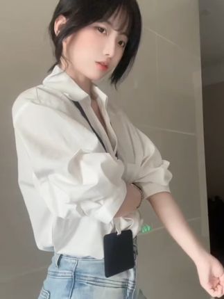 周童潼虎牙直播时光，细数她的每一场精彩直播