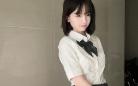 cuteli占星猫的粉丝互动，她是如何与粉丝保持密切联系的？