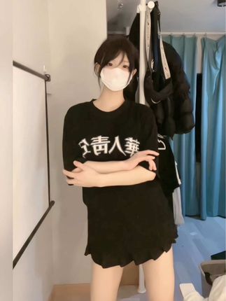 虎牙简安微博录制观看虎牙简安的微博录制视频，了解虎牙简安在微博上的精彩表演