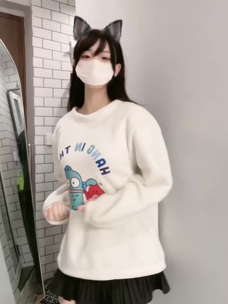 虎牙晴小兔微博介绍，她的社交媒体影响力与成长故事