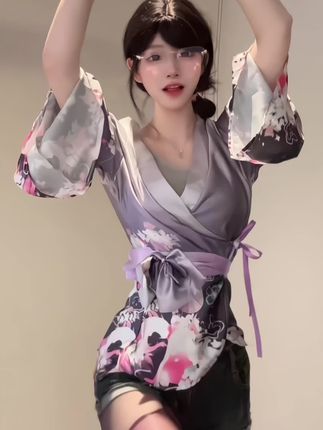 刘钞钞跳舞动作分解教学，学习刘钞钞跳舞的动作分解，掌握舞蹈技巧