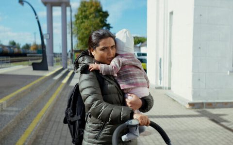 Netflix《流落挪威的孩子》我不知道我是好母亲或坏母亲，我只知道我是一个母亲