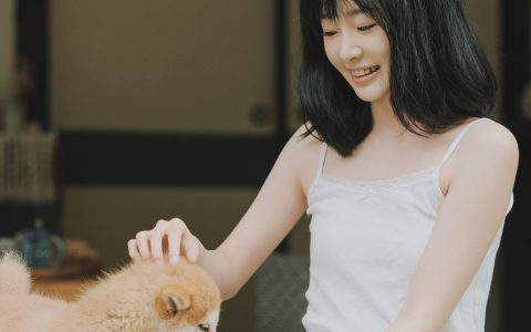 悠闲午后 治愈系少女 可爱 甜美 室内个人写真&YiTuYu艺图语