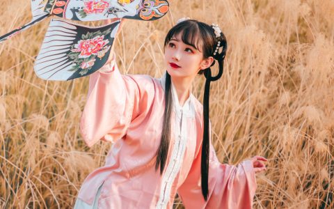 夕阳下的玩耍 古装 汉服 可爱 姑娘 夕阳&YiTuYu艺图语