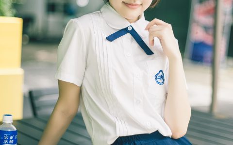 乌梅子酱 JK 街拍 女生 日系 青春 治愈系 清纯 二次元 校花&YiTuYu艺图语