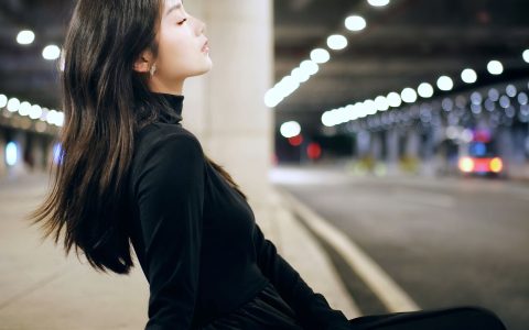 忘不了那一夜的眼神 气质美女 高冷美女 街拍 夜景人像 美女写真 女神 少女&YiTuYu艺图语