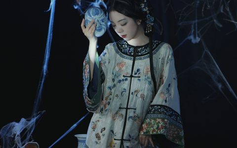 蒙尘的青花瓷 古装 美人 绝色 人像 小姐姐 凄凉 优美 忧伤 情感&YiTuYu艺图语