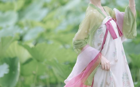 荷塘少女 荷花 古风 汉服 美人 绿色 小清新 中国风&YiTuYu艺图语